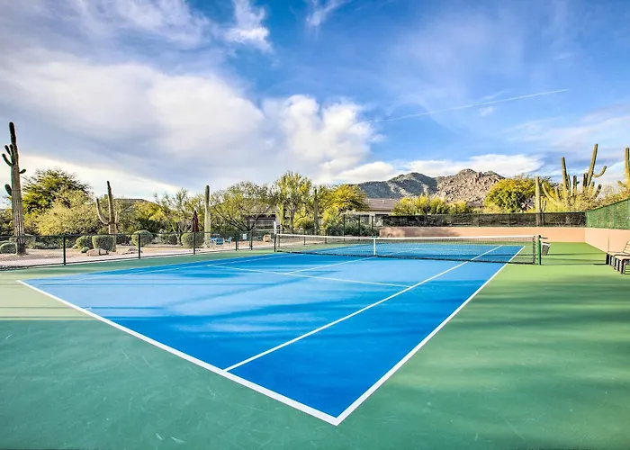 Pool & Pickleball Access: Quiet Home! Holiday home Scottsdale