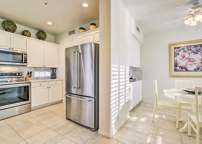 Holiday home Pool & Pickleball Access: Quiet Home!