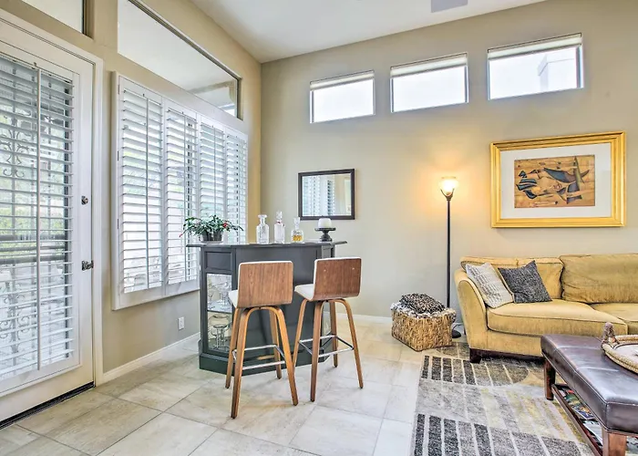 Pool & Pickleball Access: Quiet Home! Holiday home Scottsdale